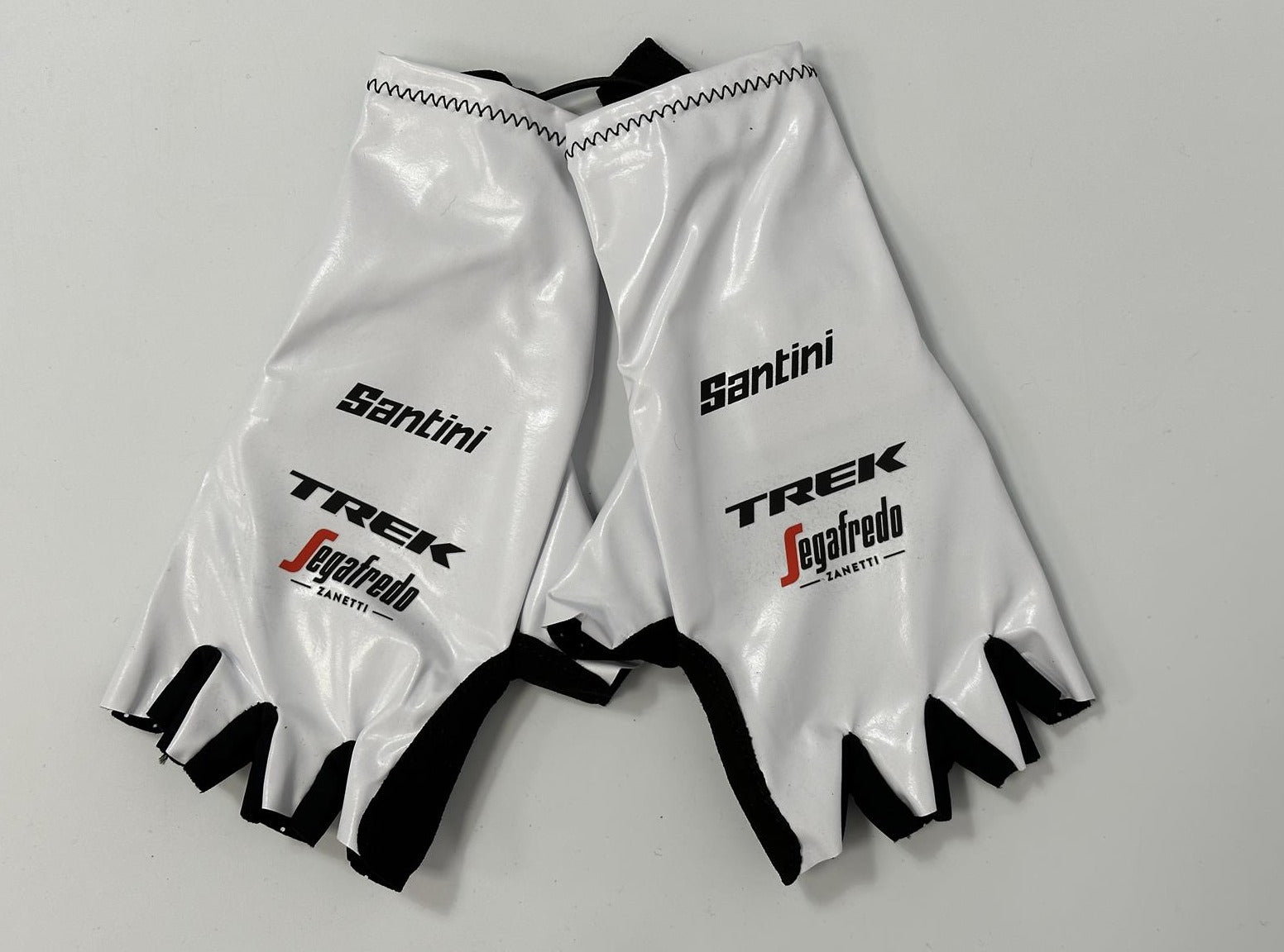 Trek Segafredo TT Gloves by Santini