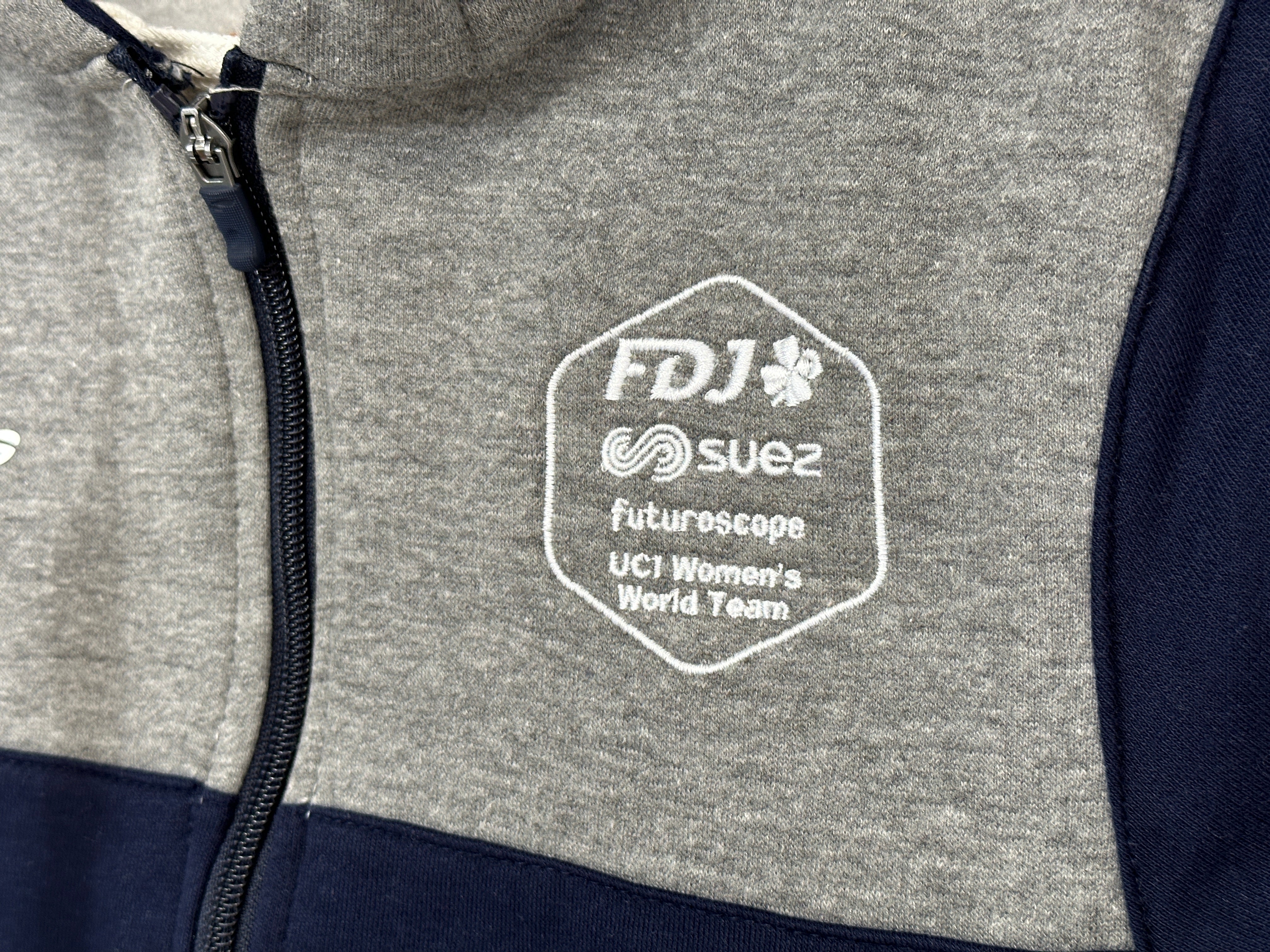 Team FDJ Damen – Lässige Kapuzenpullover mit durchgehendem Reißverschluss von Eldera
