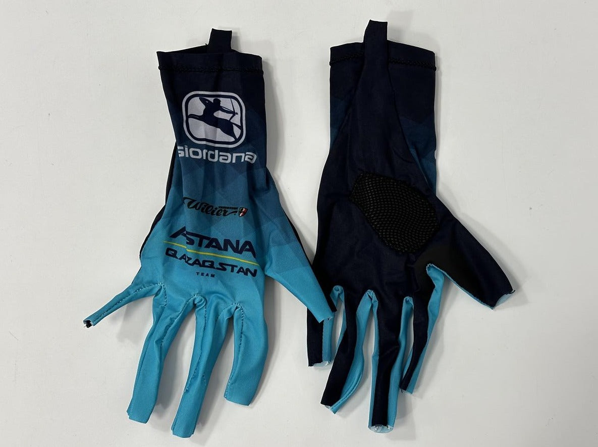 Team Astana-Qazaqstan - Aero Gloves by Giordana