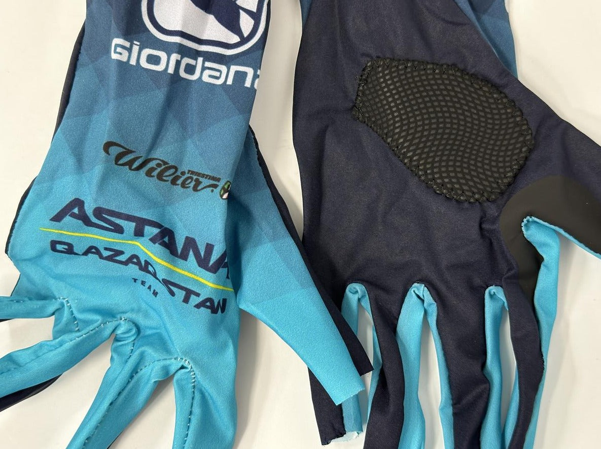 Team Astana-Qazaqstan - Aero Gloves by Giordana