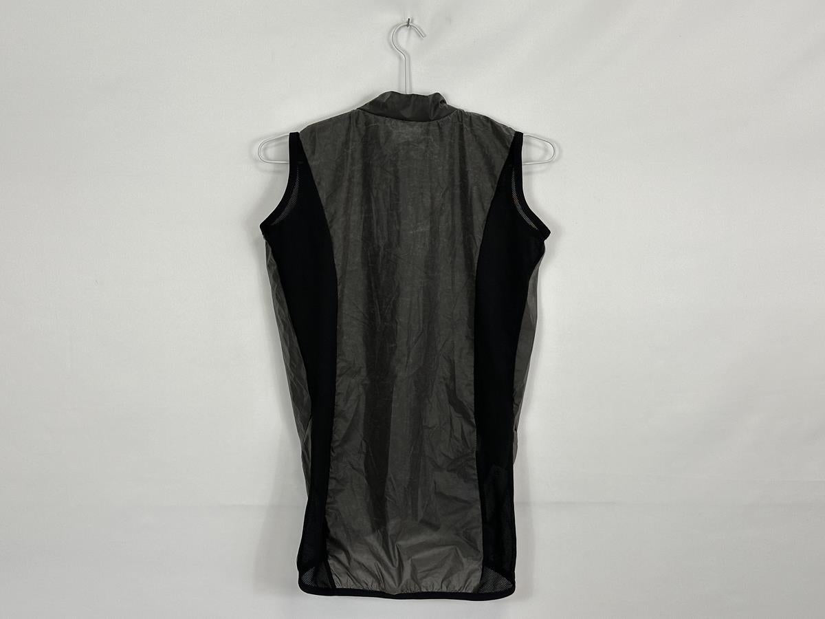 Team Black Spoke - Ultralight Rain Vest by Doltcini