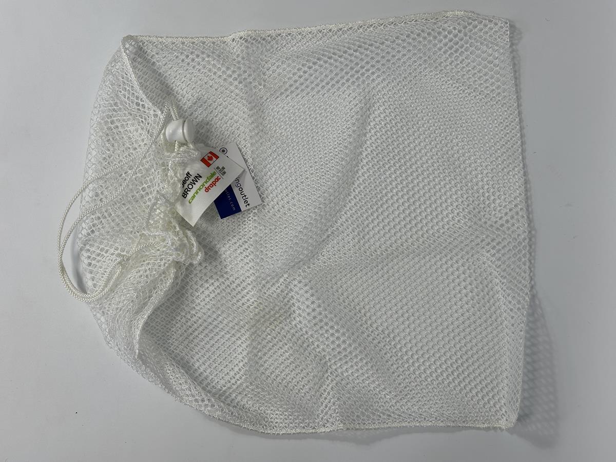 Team Cannondale Garmin - White  Wash Bag