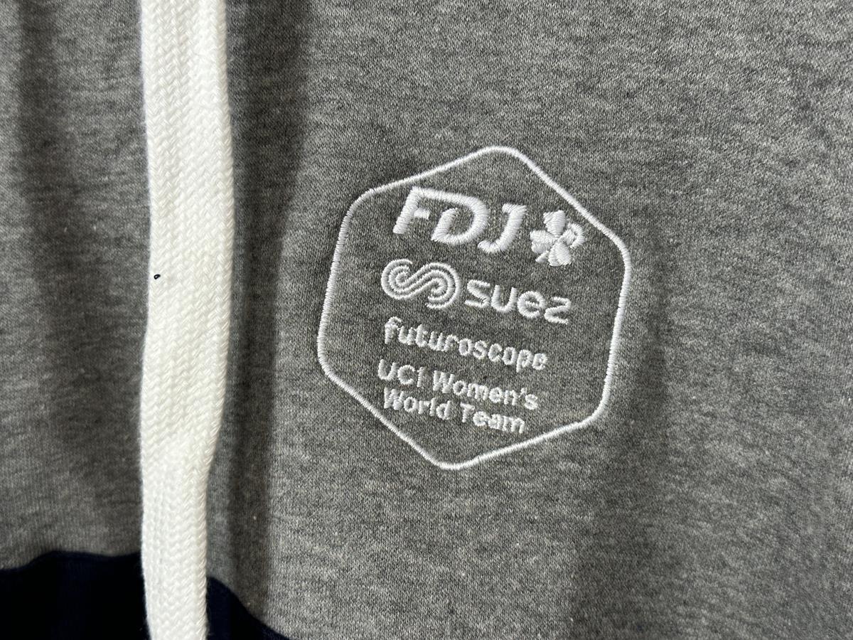 Team FDJ - Sweat à capuche décontracté avec logo brodé par Eldera