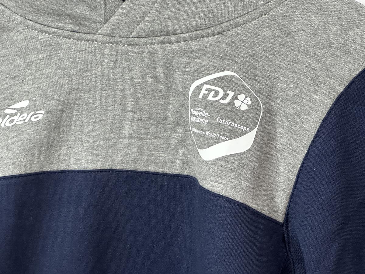Team FDJ Femme - Sweat à capuche décontracté avec logo épais par Eldera
