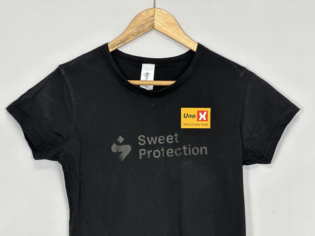Uno X Pro Cycling Team - S/S T-Shirt by Sweet Protection